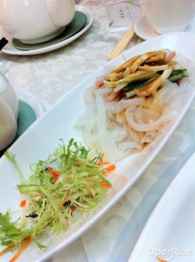 &#39;&#39;雞絲&#39;&#39;粉皮 - 沙田的功德林上海素食