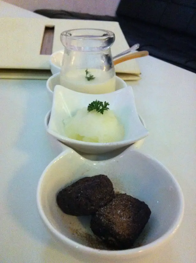 一口信任~一口酸澀~一口心甜~