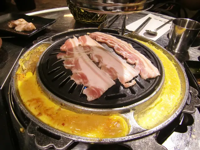 五花腩在燒烤爐