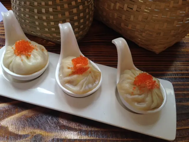 肉汁很多！ 不過蟹粉有點少，但也很好味！