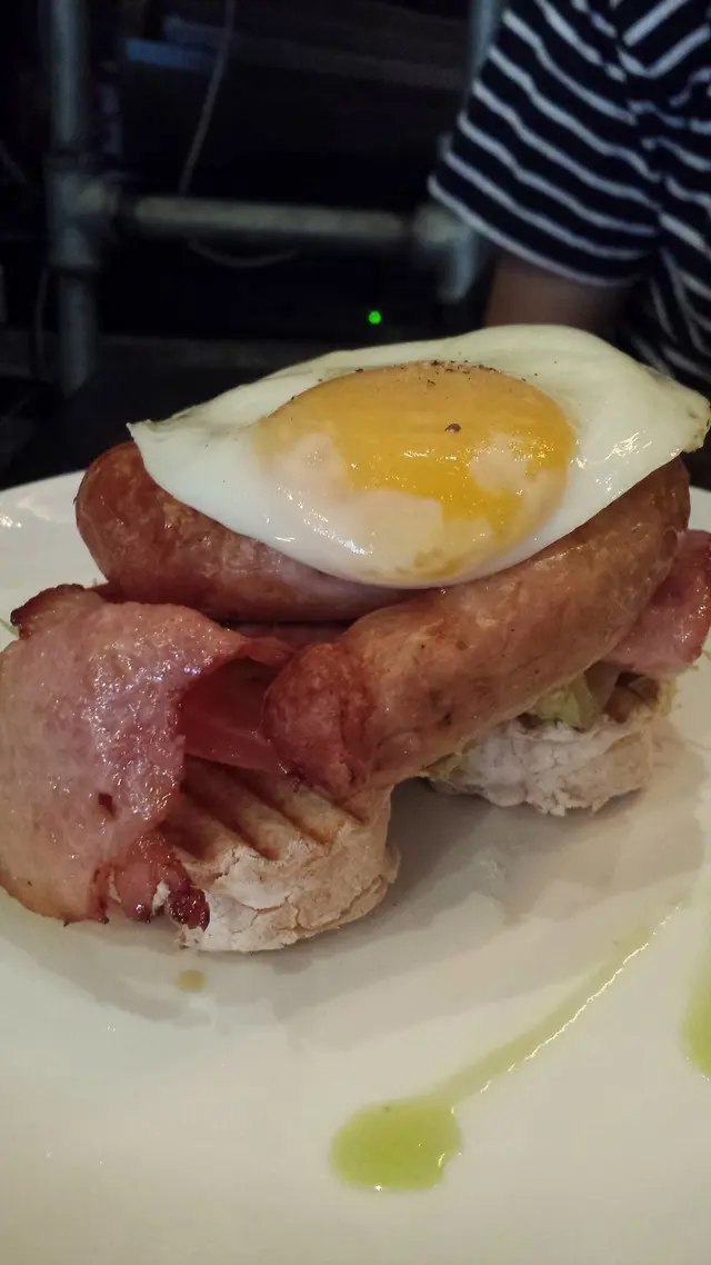 中間條腸先係成個TOWER既精髓