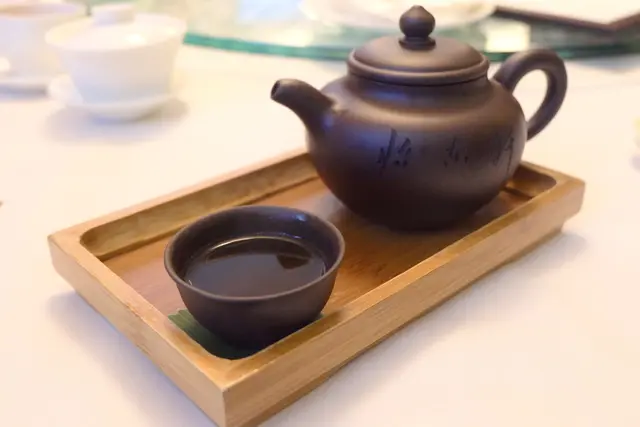 鮮松茸榆耳黃耳燉雪蓮子