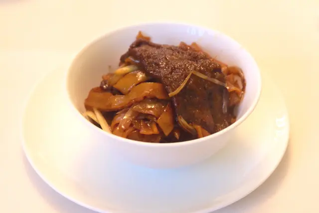 乾炒澳洲和牛河