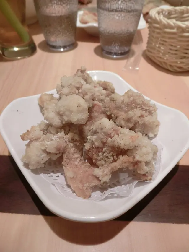 粉好厚,而且好油!!!! 好彩係熱既~