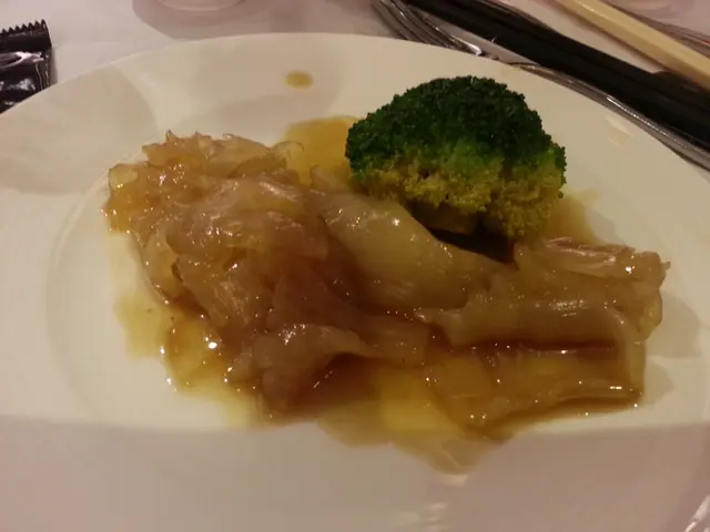 炆花膠，碎飲飲冇口感