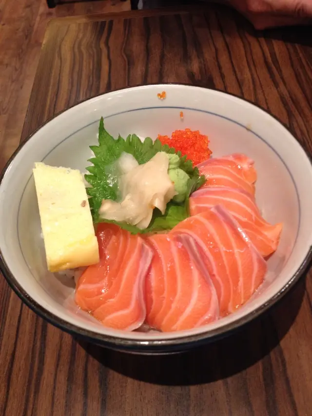 鮭魚壽司飯 $48