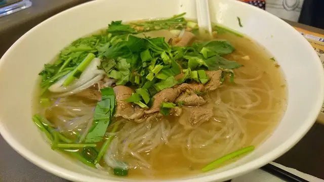 牛骨腩濃湯,配滑牛肉,好味