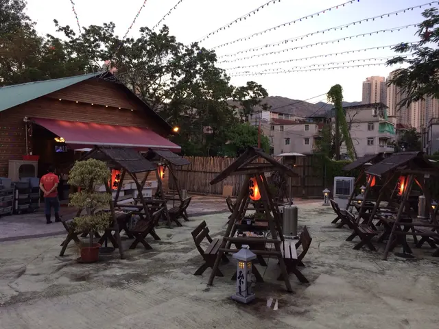 食物質素一般，款式種類一般，勝在環境大