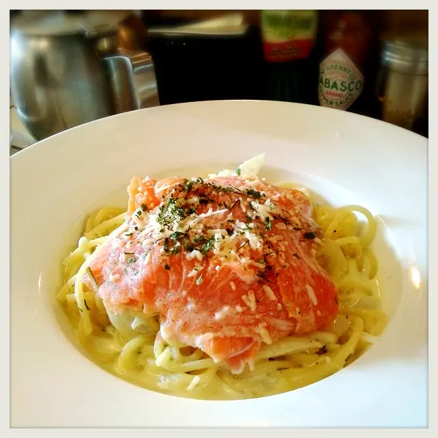 三文魚忌廉汁意粉