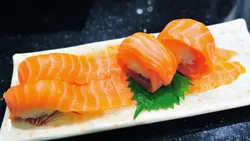长条型三文鱼寿司, 正