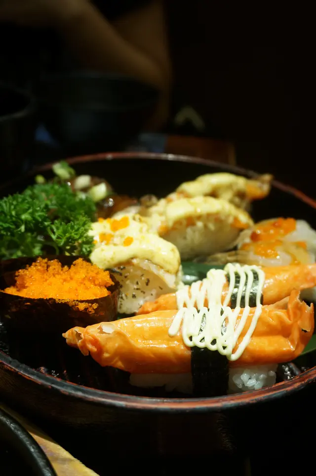 長腳蟹壽司、芝士火煞蝦壽司、澳洲和牛壽司、生蝦壽司