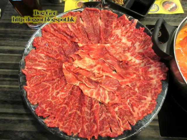 手切牛頸脊肉及牛根眼