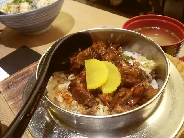 豬軟骨二十殼米釜飯