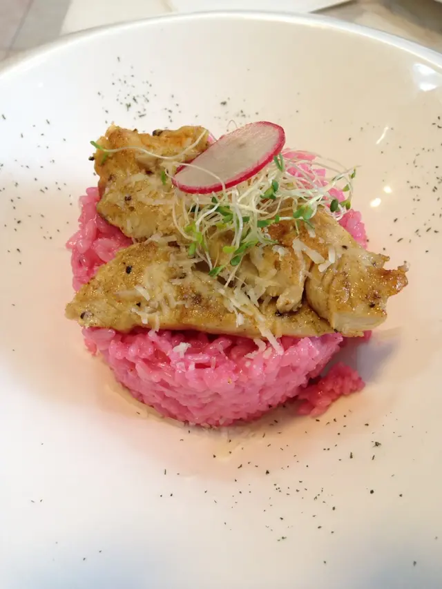 Grilled chicken beet root stew rice 