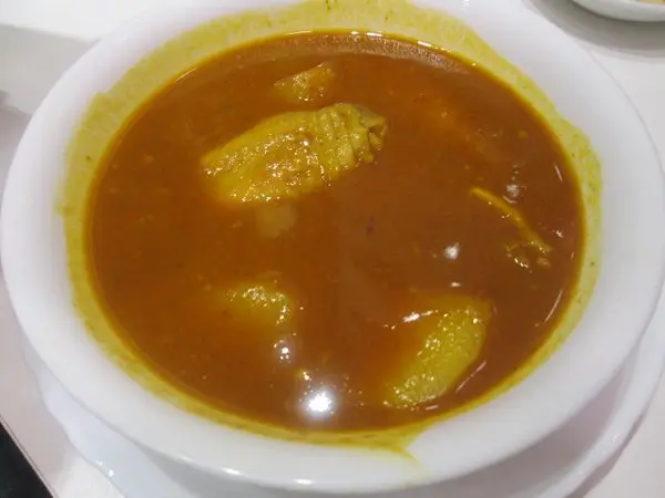 咖喱醬汁稀身, 但辣度十足