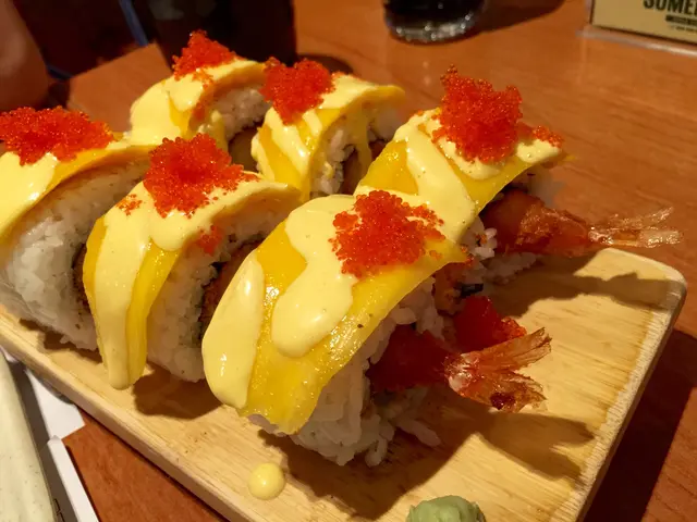 香芒炸蝦卷 （六件）$55