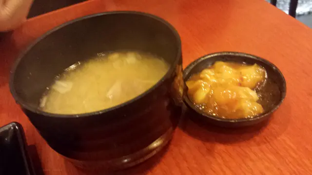 加HK$10轉定食的湯及前菜