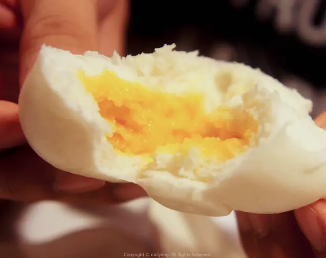 金沙肥豬仔(流沙包)