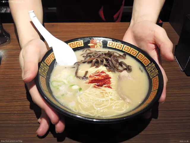 湯濃度﹣淡;油膩度﹣無;香蒜﹣1/2份;蔥﹣白蔥;叉燒﹣有;秘製醬汁﹣普通;麵的硬度﹣硬;追加﹣黑木耳