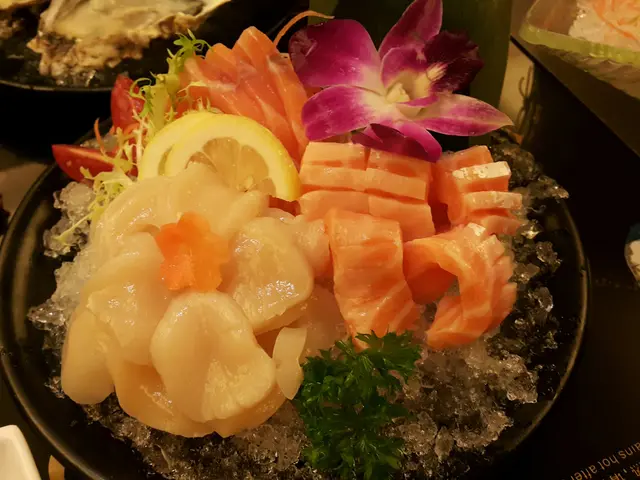 三文魚帶子刺身併盤