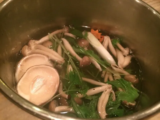 鱈場蟹毛蟹什菌野菜火鍋