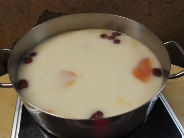 木瓜雞腳螺頭湯