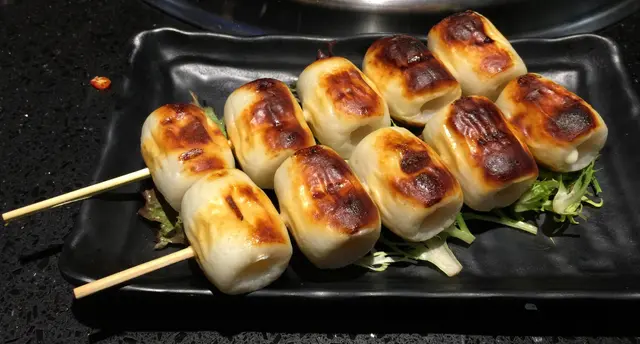 燒芝心獅士狗卷