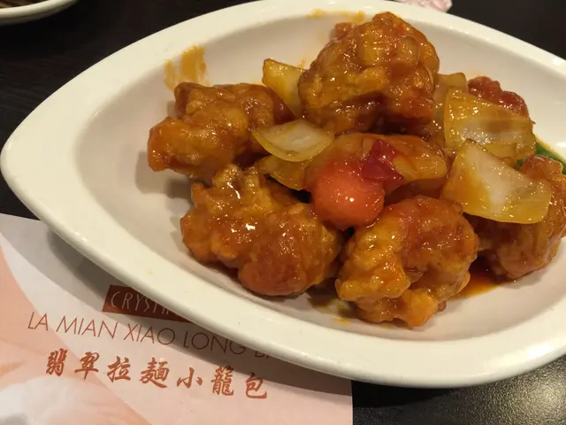 調味適中，略嫌炸粉偏厚了一點