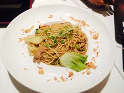 豚肉炒意粉