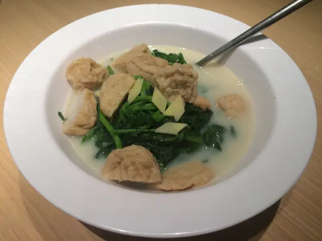 魚湯魚腐浸西洋菜