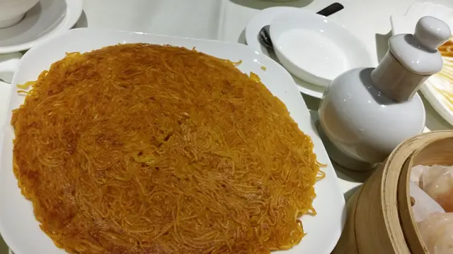 伊麵脆中帶軟,但唔夠焦脆!