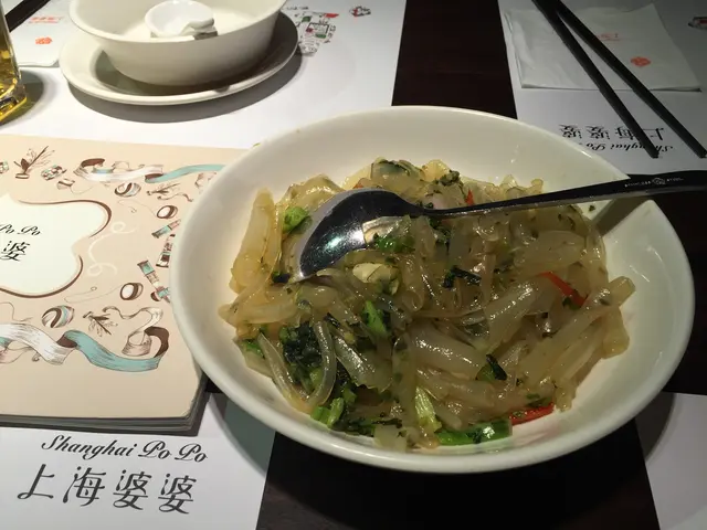 雪菜炒粉皮