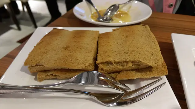 咖椰花生醬吐司
