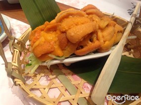 一板海膽，配紫菜同海鹽 - 沙田的德美壽司
