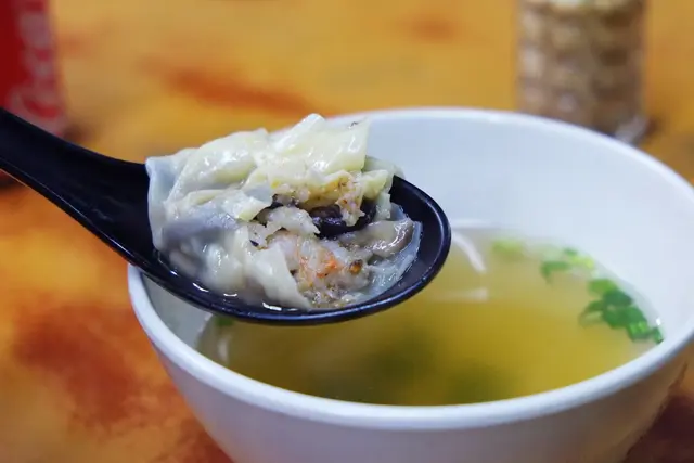 木耳、蝦、少量豬肉