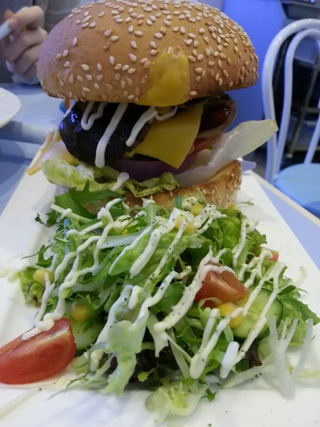 烤香菇豚肉漢堡