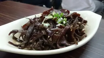 涼拌木耳絲