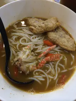 香煎鱼饼番茄蟹汤米线