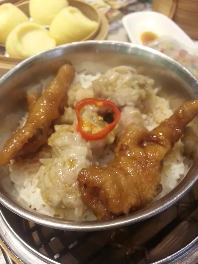 鳳爪排骨飯