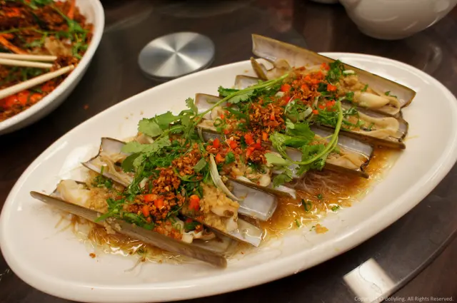 蒜蓉粉絲蒸蟶子