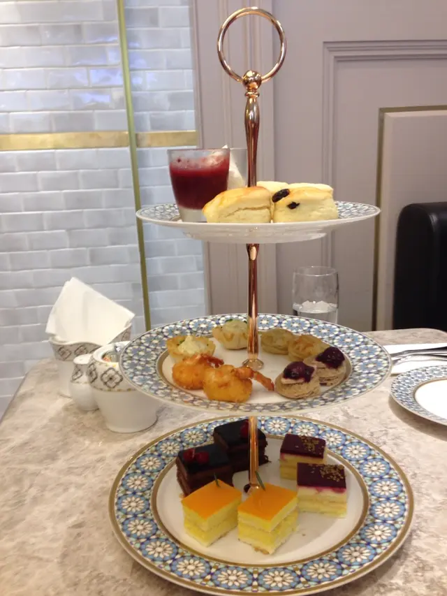 二人tea set $280~