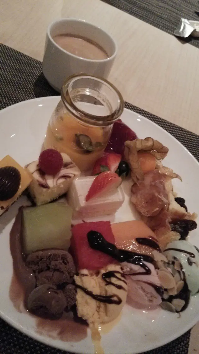 Desserts with aroma of freshly ground coffee