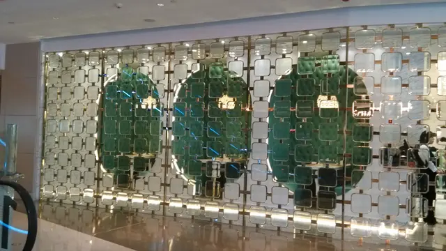 若隱若現的卡位