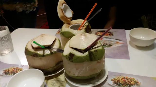 好飲，椰青肉麻麻地，有d 林