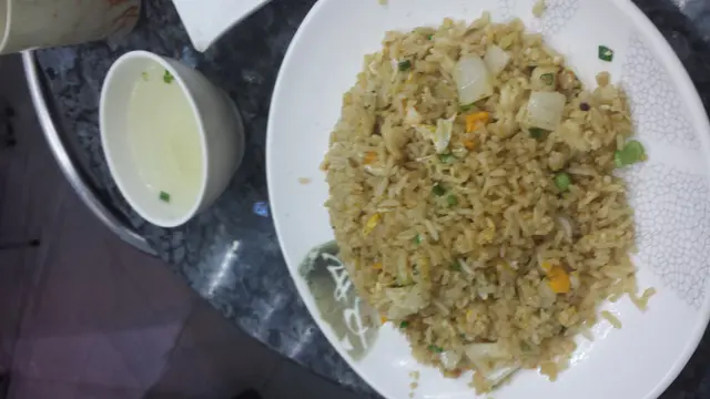 鹹魚雞粒炒飯