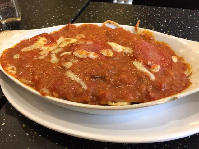 肉醬意粉唔太酸