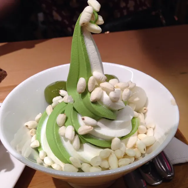 脆米點綴了甜品嘅口感~