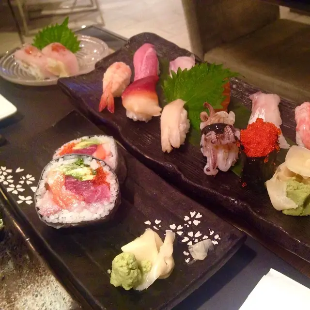 左上是水晶壽司