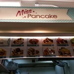 8F33 Miss Pancake