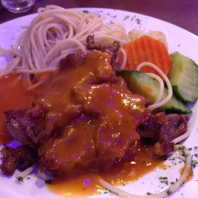 但係唔係鑊仔上～牛柳像牛肉，梳打粉感覺強